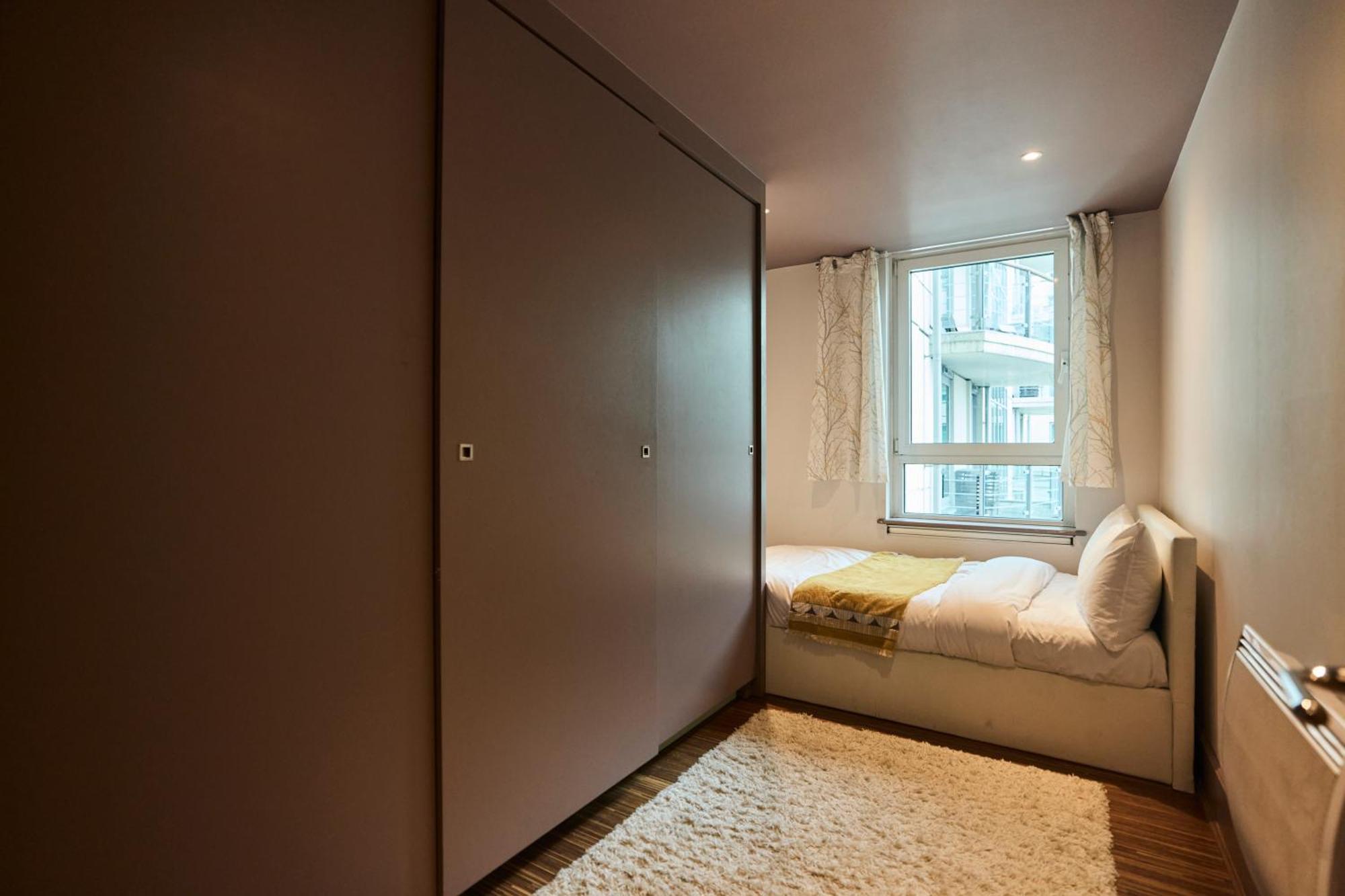 The Vauxhall Hideout - Comfy 2Bdr Flat With Balcony ลอนดอน ภายนอก รูปภาพ